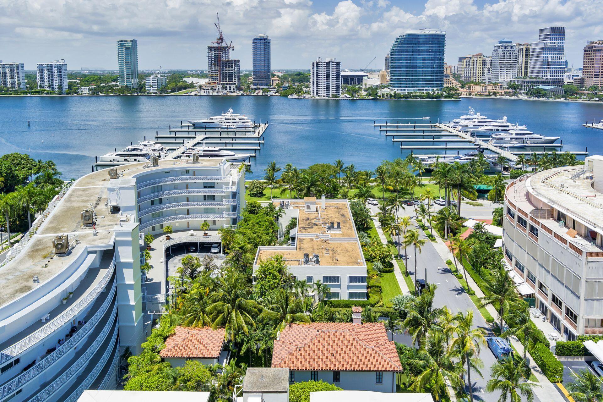 NASSAU SQUARE APTS INC - Residential