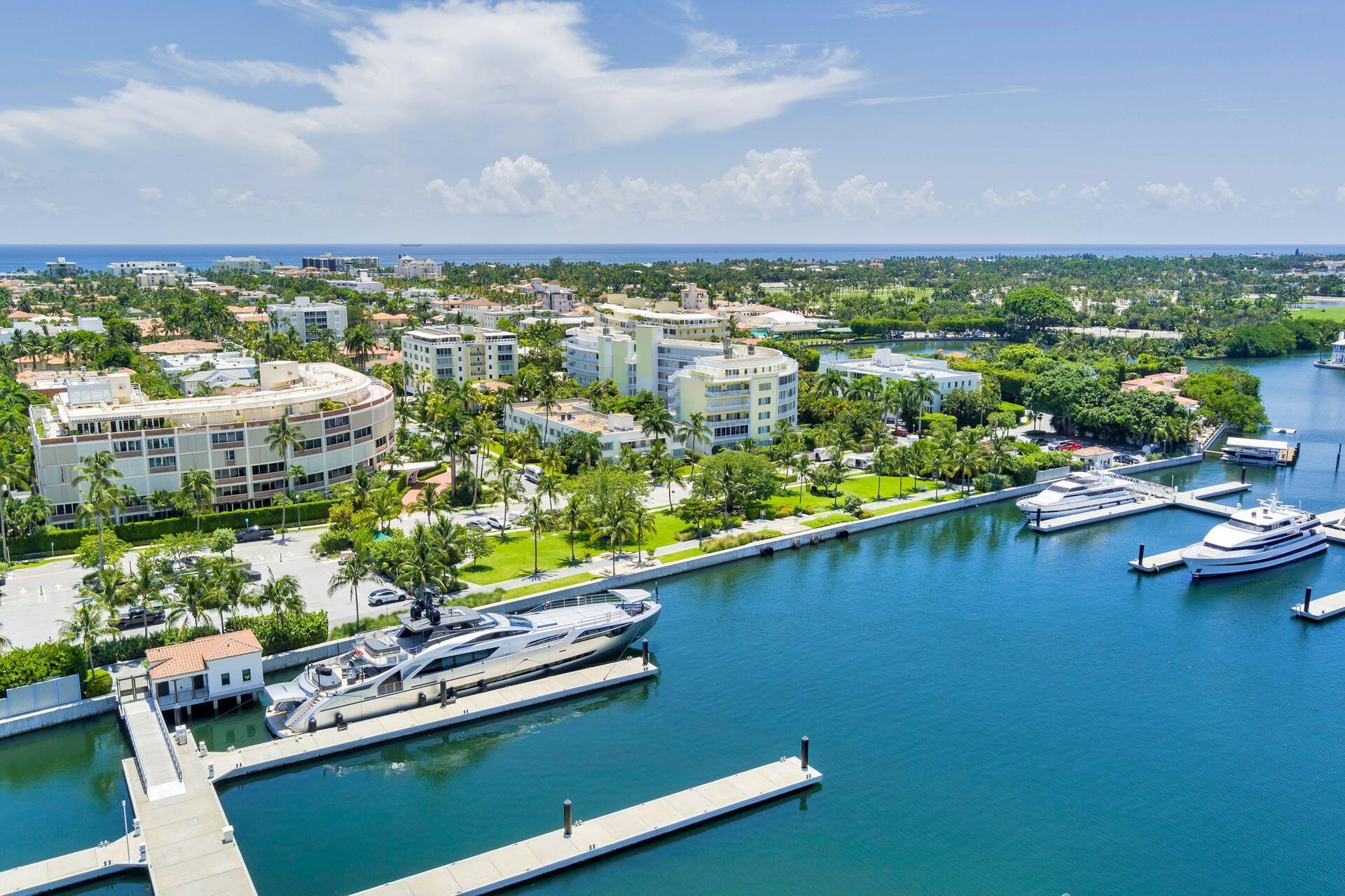 NASSAU SQUARE APTS INC - Residential