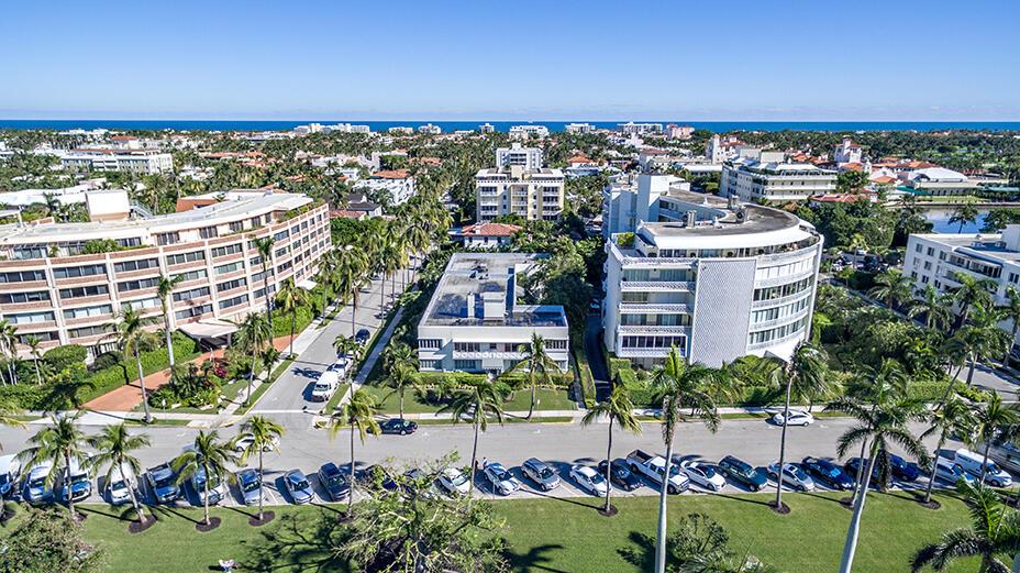 NASSAU SQUARE APTS INC - Residential