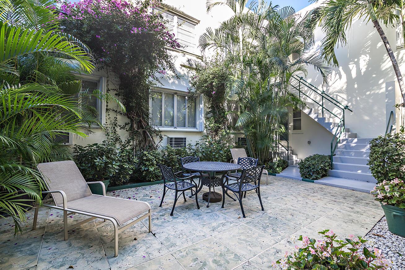 NASSAU SQUARE APTS INC - Residential