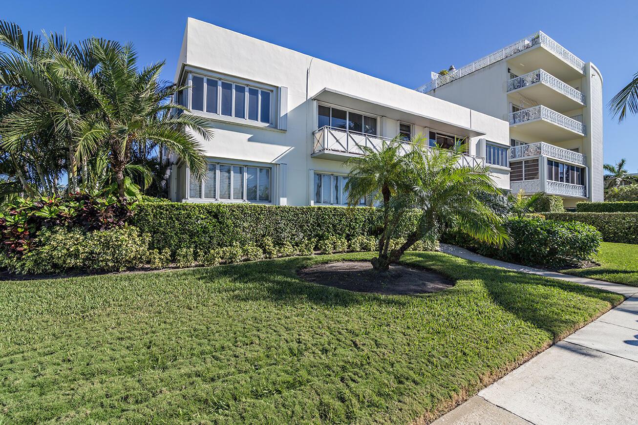 NASSAU SQUARE APTS INC - Residential