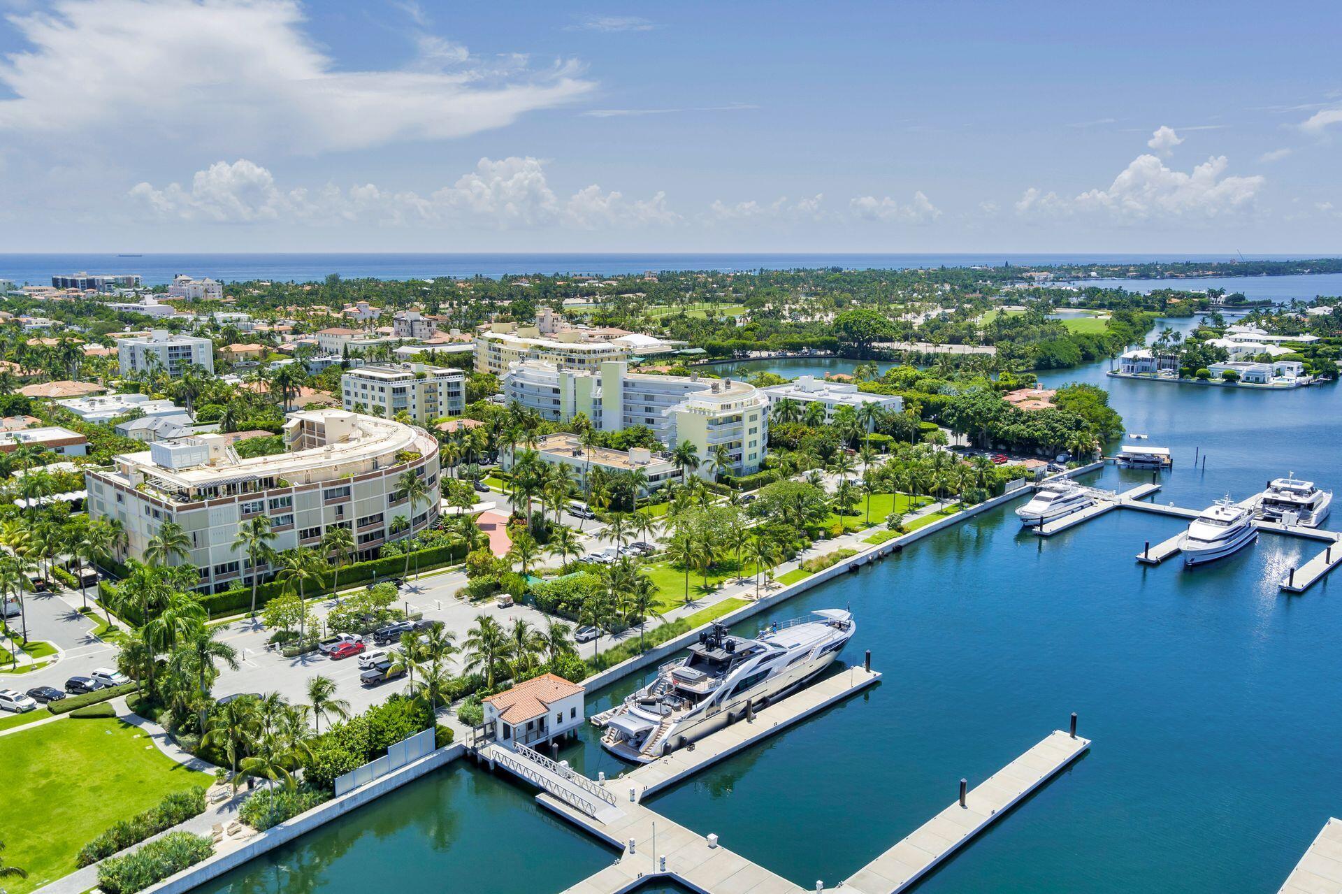 NASSAU SQUARE APTS INC - Residential