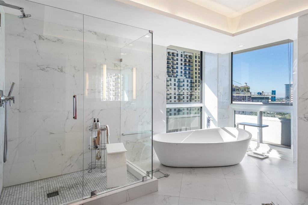 TRUMP PLAZA OF THE PALM BEACHES CONDO - Residential