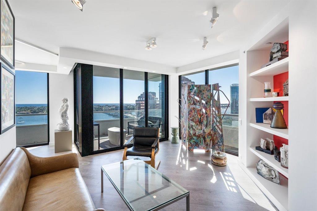 TRUMP PLAZA OF THE PALM BEACHES CONDO - Residential