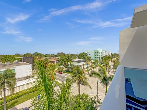 A home in Lake Worth Beach