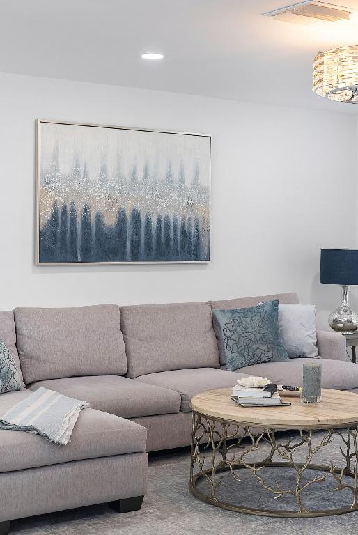 SPANISH RIVER LAND CO SUB UNIT 3 - Residential Lease