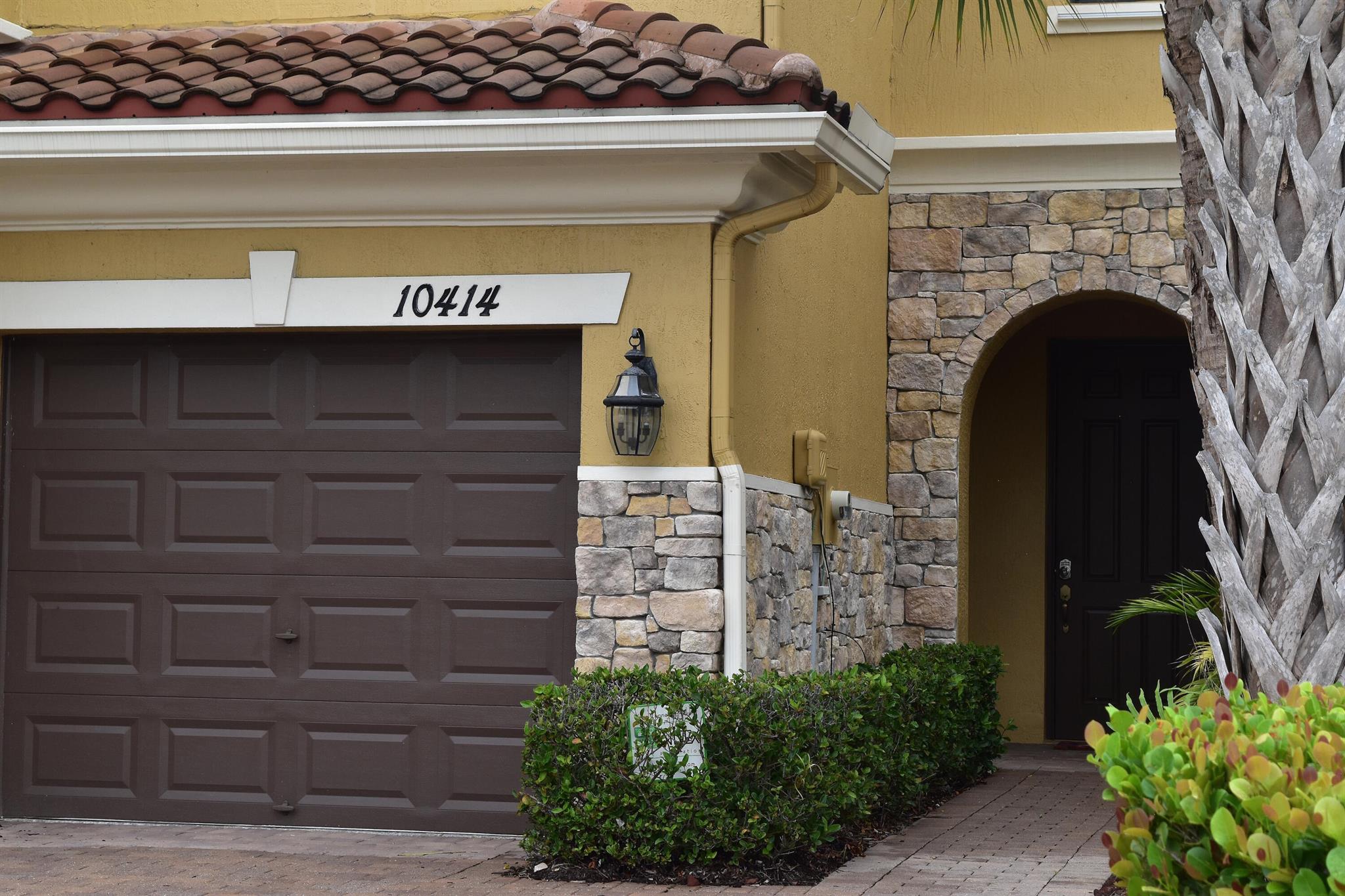 Properties 10414 Wellington Parc Drive