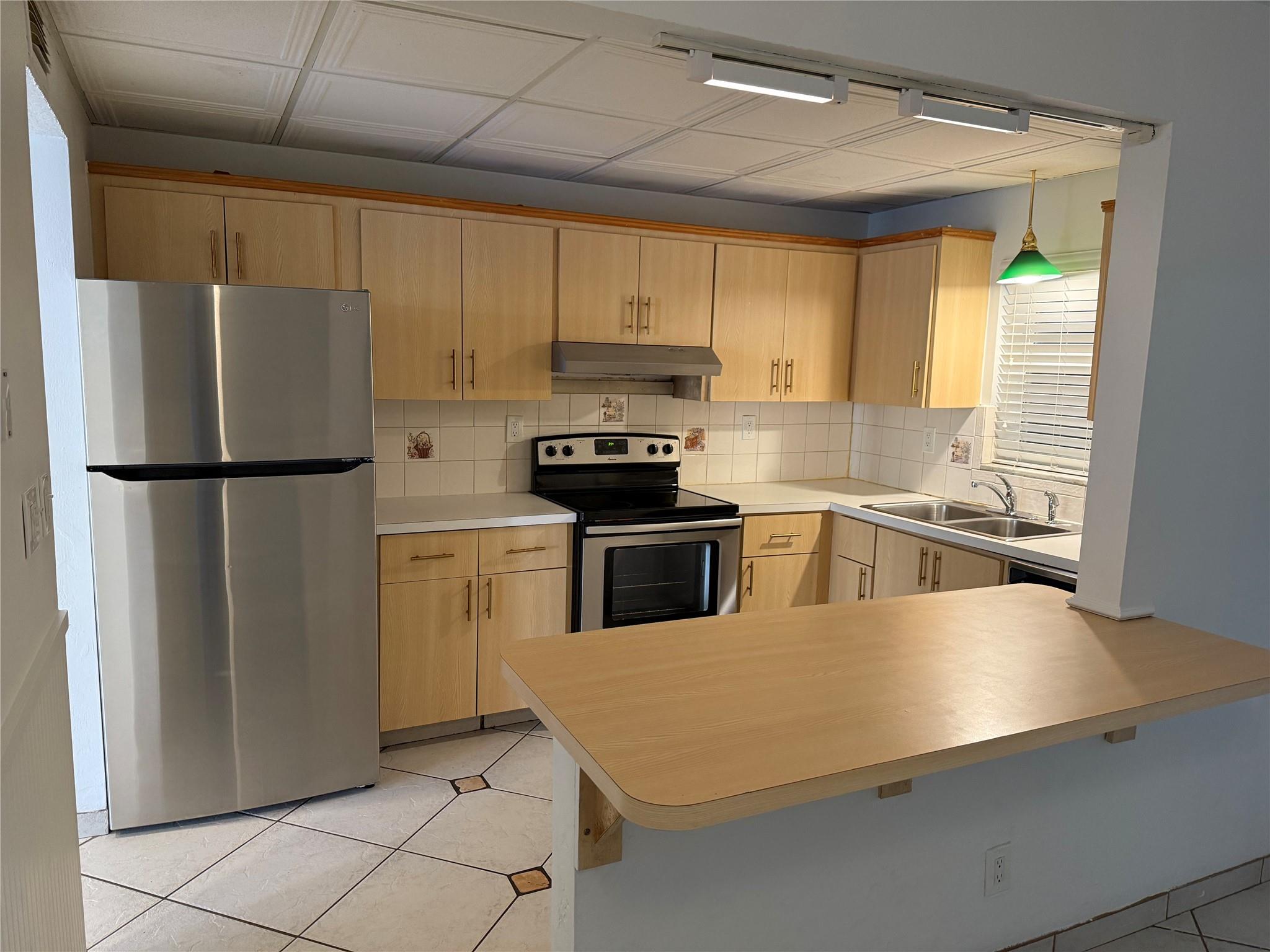 4100 CONDO - Residential