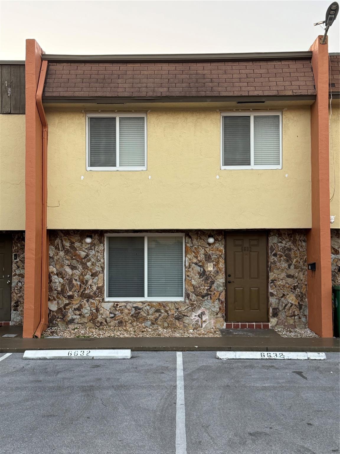 4100 CONDO - Residential