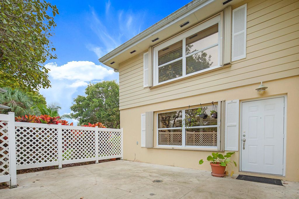 Photo of 5002 Wheatley Court, Boynton Beach, FL 33436 (MLS # R11160623)