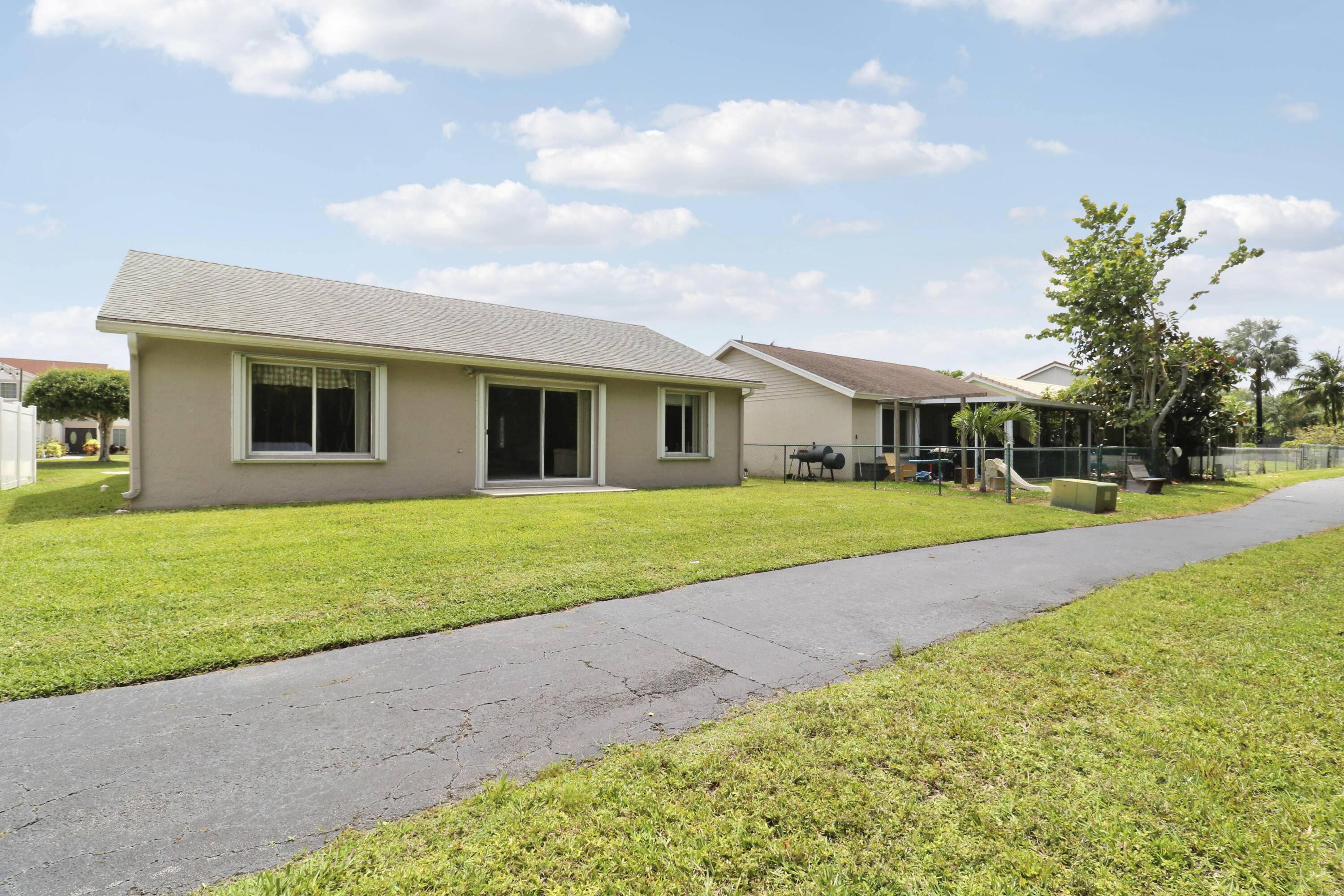STRATHMORE ESTATES AT BOYNTON BEACH 2 - Residential