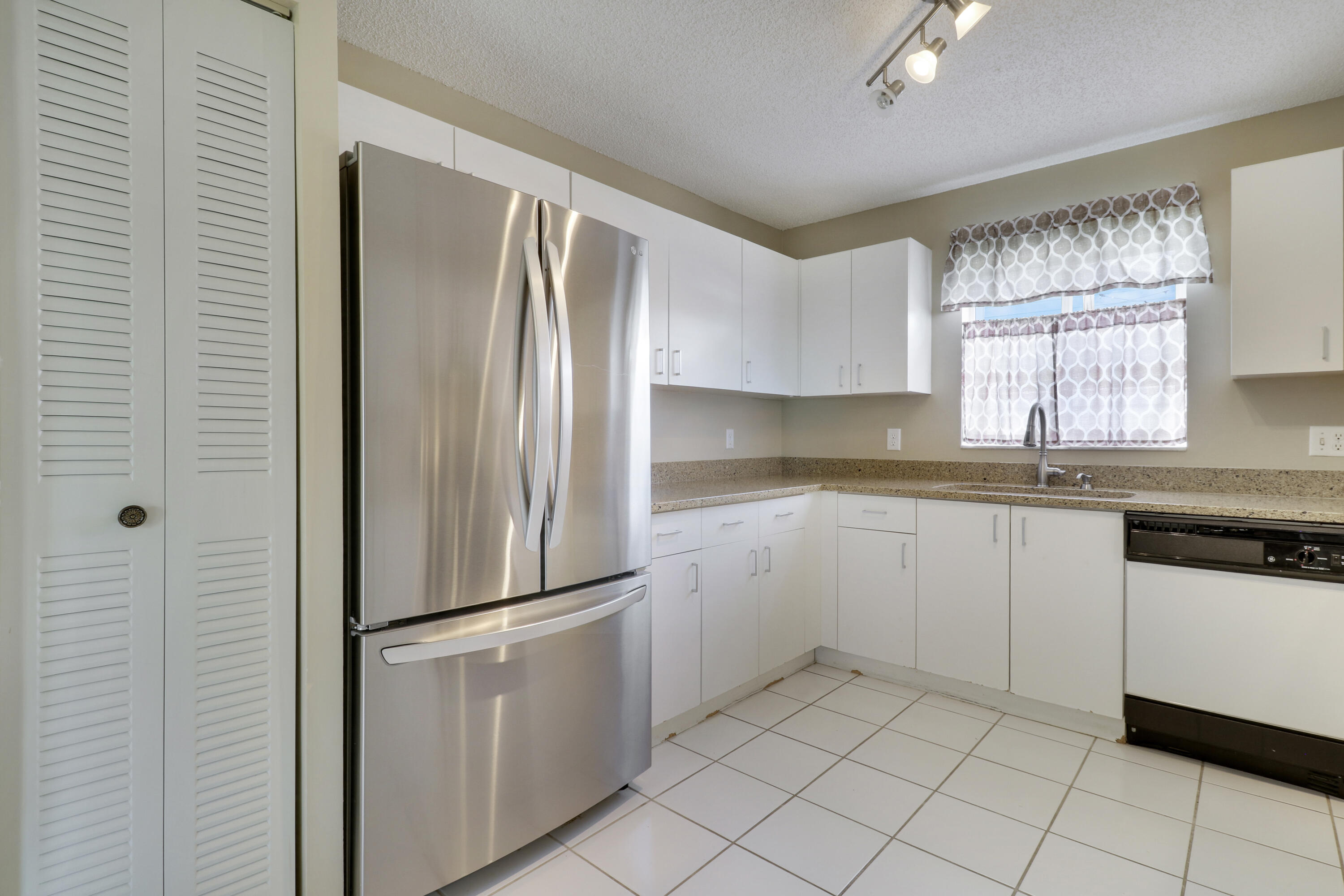 STRATHMORE ESTATES AT BOYNTON BEACH 2 - Residential
