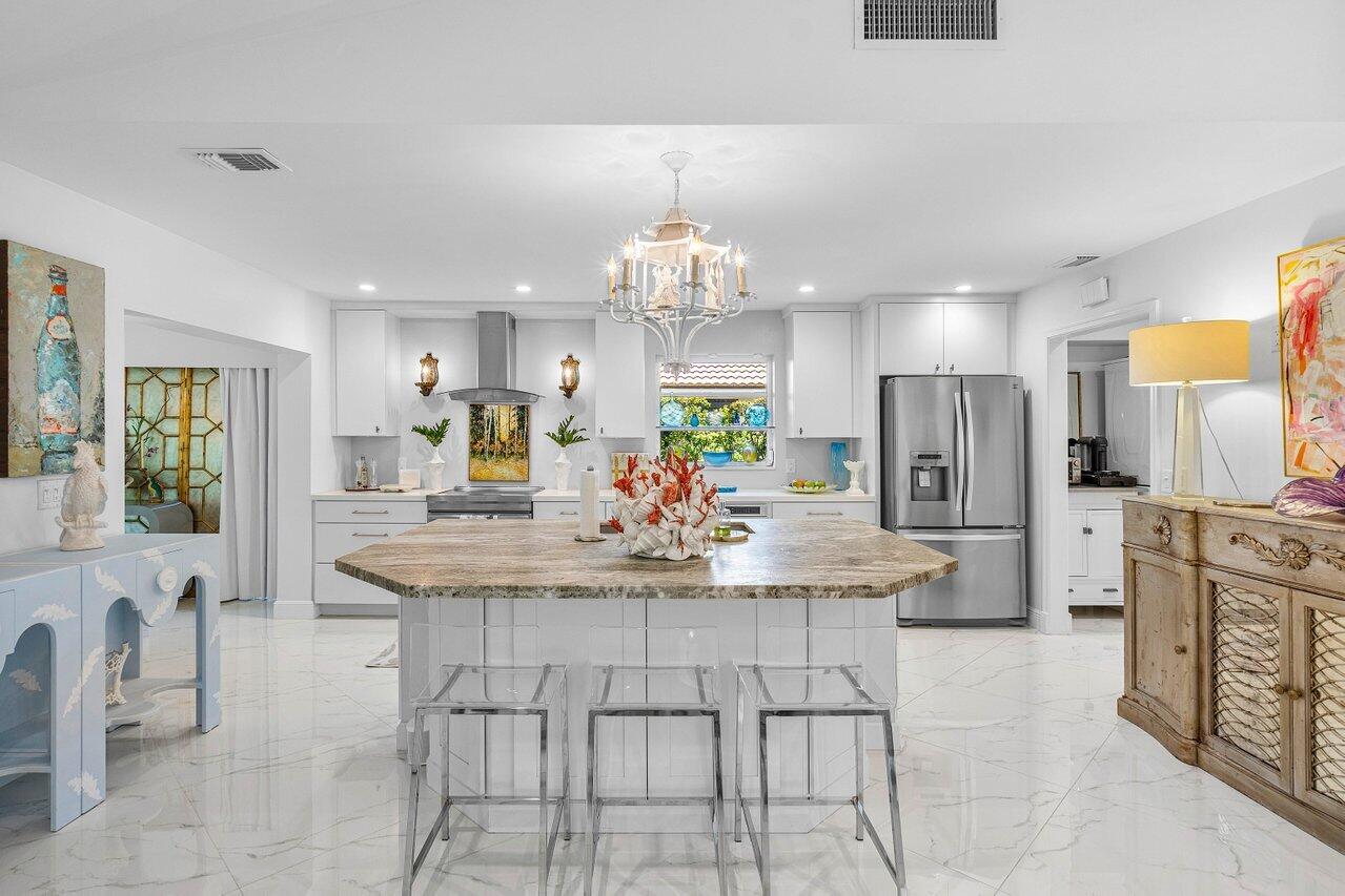 3432 Royal Tern Circle