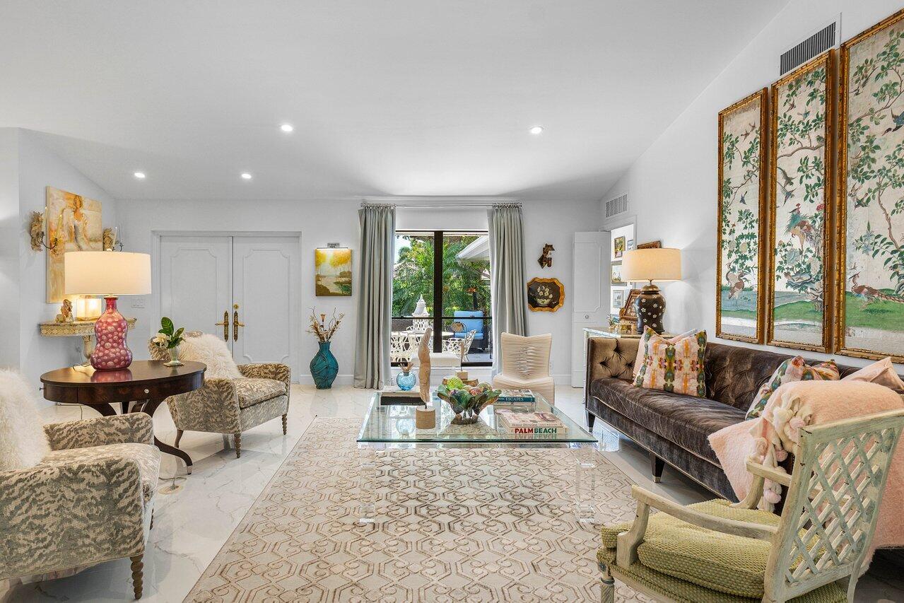3432 Royal Tern Circle