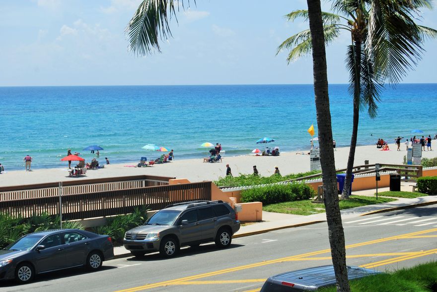 Magnificent direct ocean views from this 2 bedroom, 2 bath boutique condominium unit. Direct ocean views from both bedrooms and living/dinning room.  Close to Worth Ave.  European appliances and granite kitchen. This condominium has a lovely pool and exercise area on a great over-sized lot with doorman, lobby and security cameras.  This residence is fully renovated and ready for you to enjoy the season on Palm Beach.