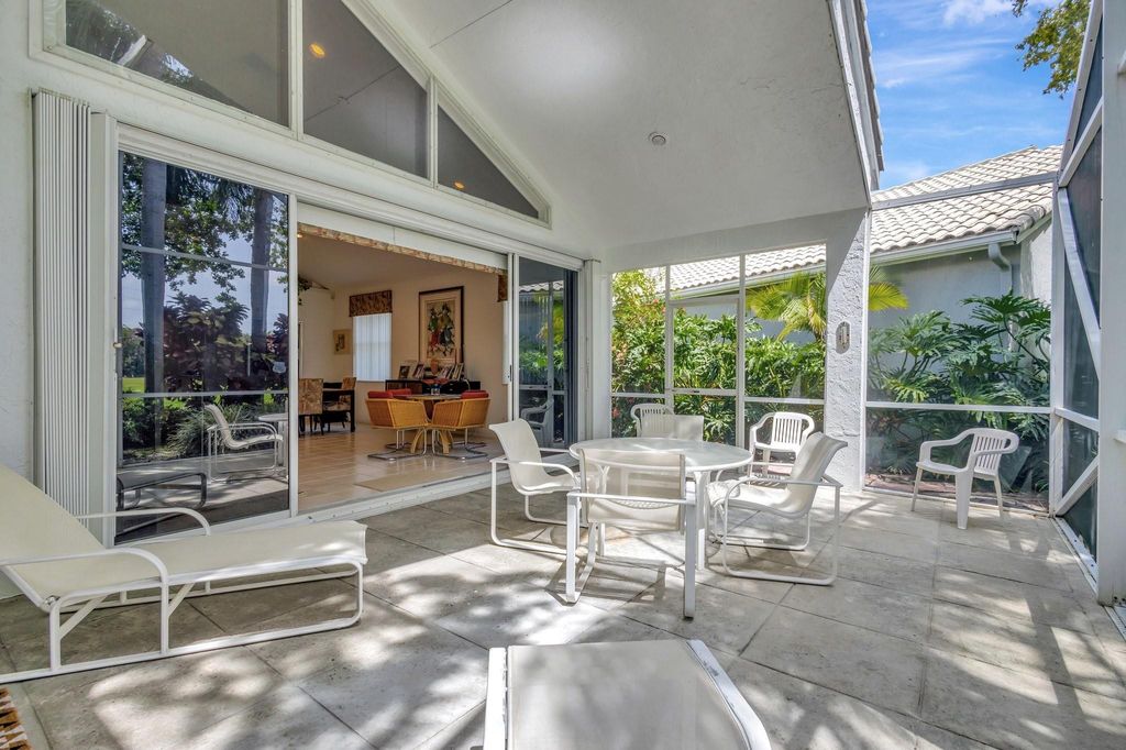 Photo of 11917 Fountainside Circle, Boynton Beach, FL 33437 (MLS # F10507217)