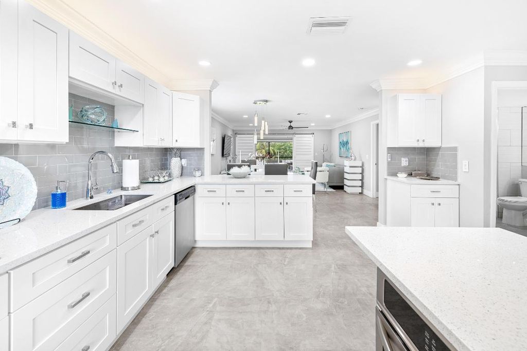 Photo of 9187 Norte Lago #5b, Boca Raton, FL 33428 (MLS # R11121995)