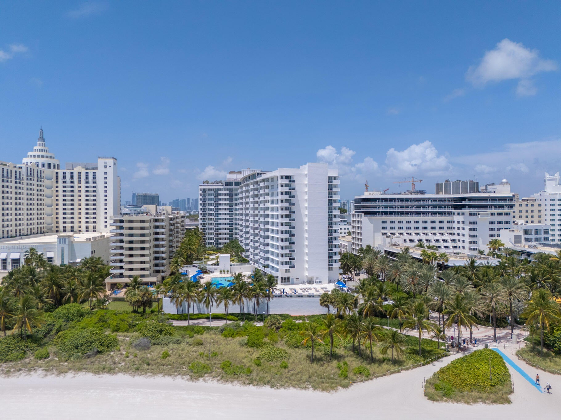 100 Lincoln Road PH14