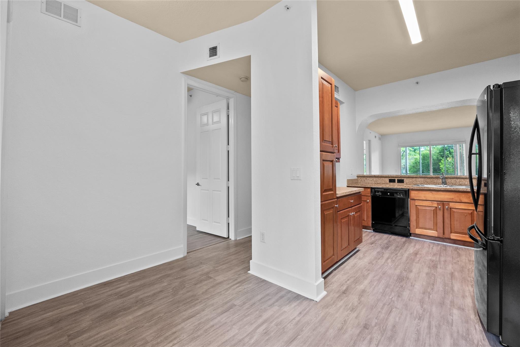 3500 Oaks Clubhouse Dr 109
