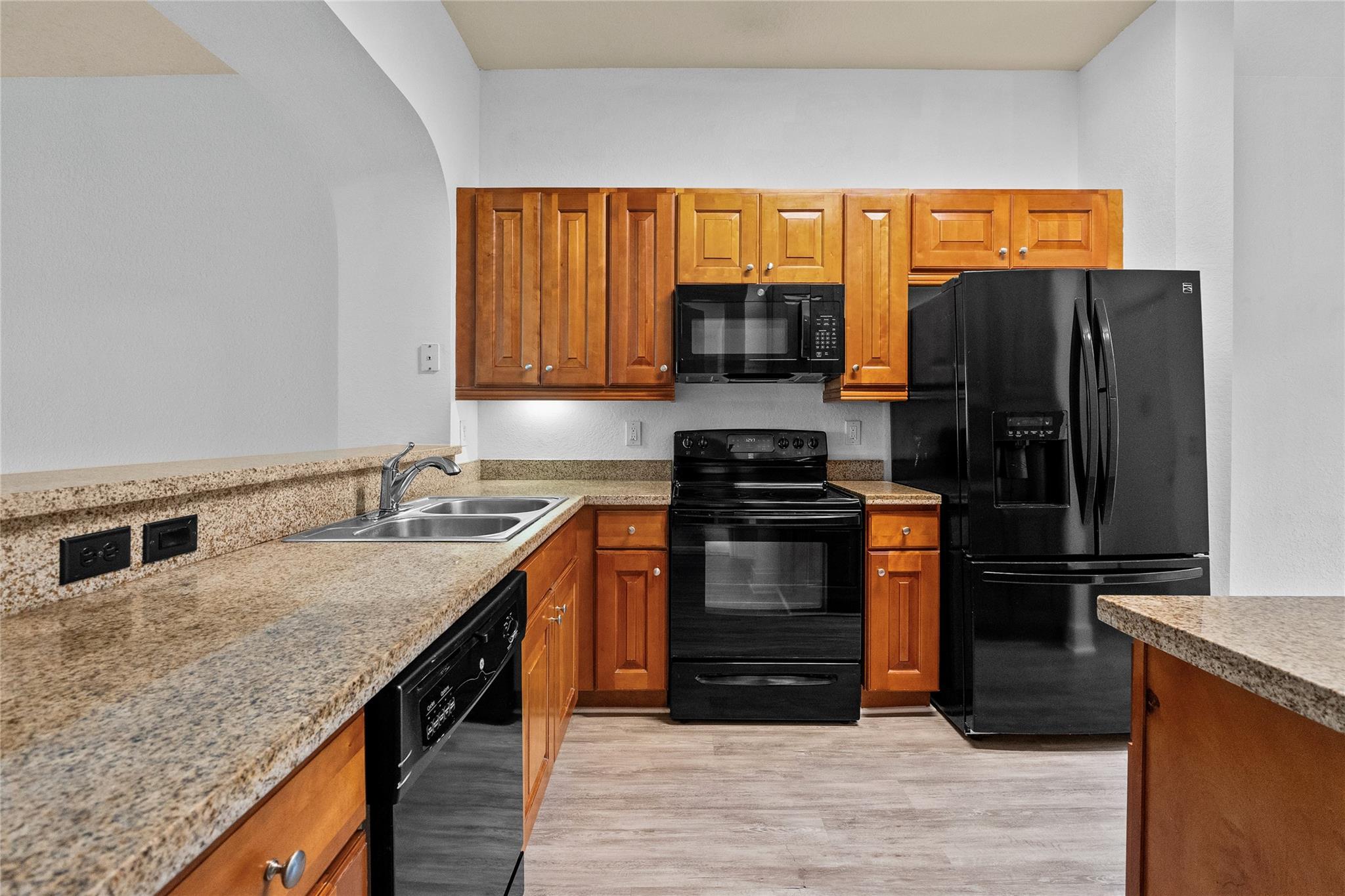 3500 Oaks Clubhouse Dr 109