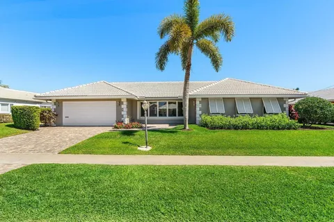 976 SW Mulberry Way, Boca Raton, FL MLS: R11071320