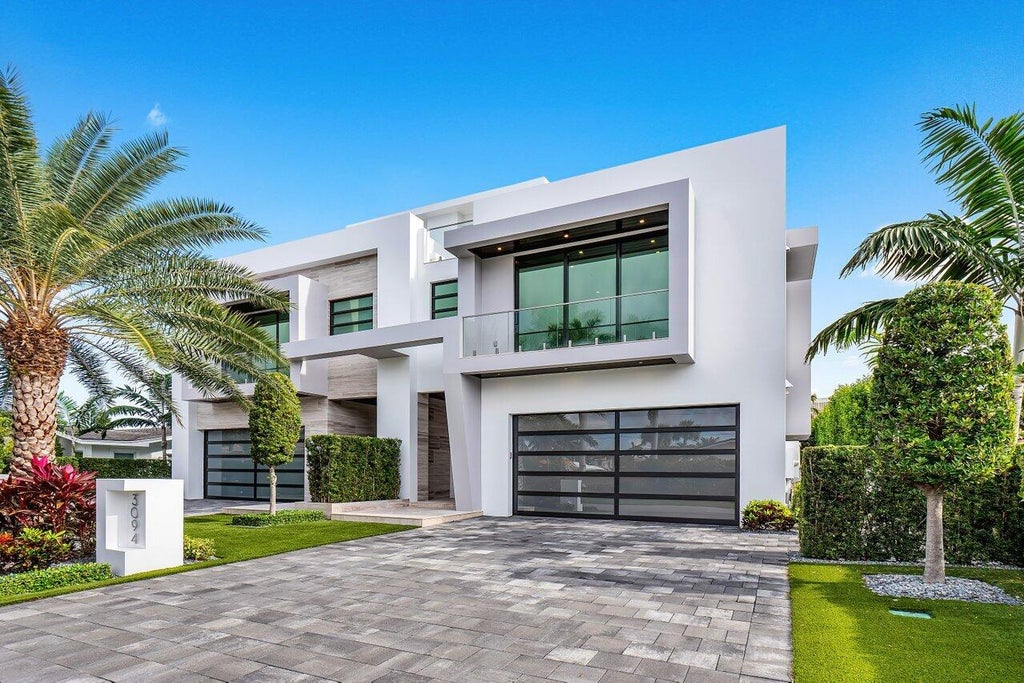 Photo of 3094 Cadiz Road, Boca Raton, FL 33432 (MLS # R11054098)