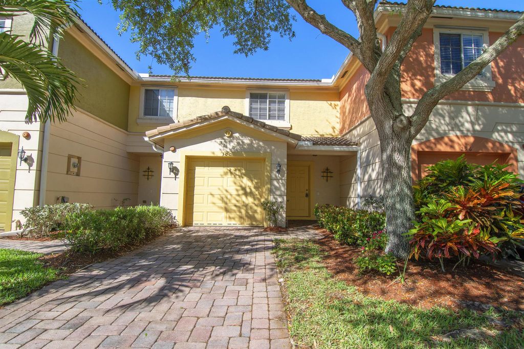 Photo of 300 SE Bloxham Way, Stuart, FL 34997 (MLS # R10970156)