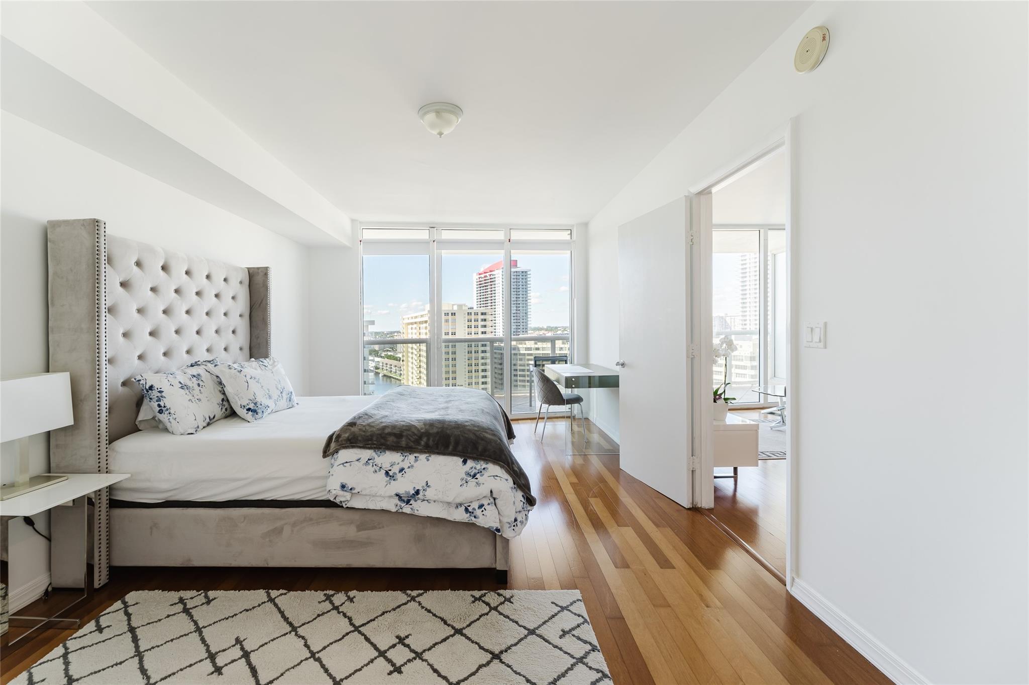 Beach Club - Residential