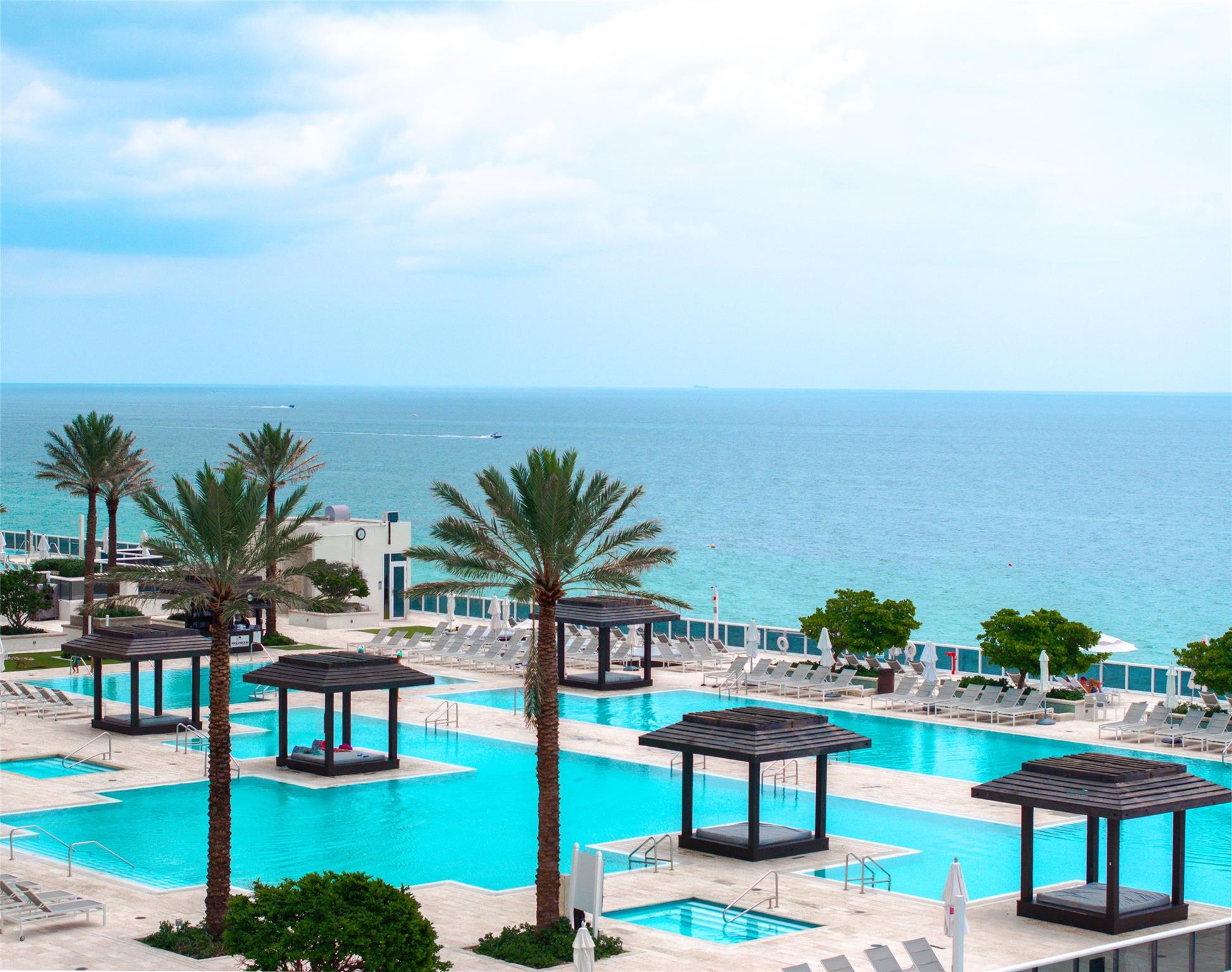 Beach Club - Residential