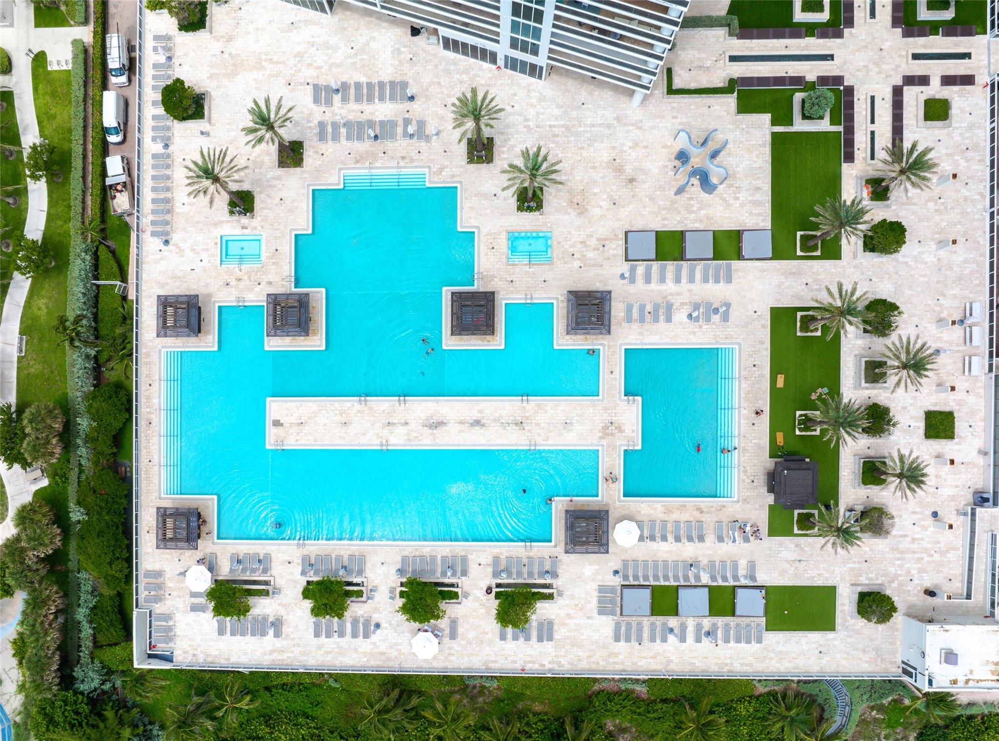 Beach Club - Residential