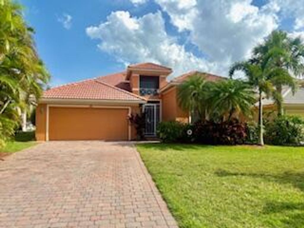 Photo of 344 NW Stratford Lane, Port Saint Lucie, FL 34983 (MLS # R11097396)
