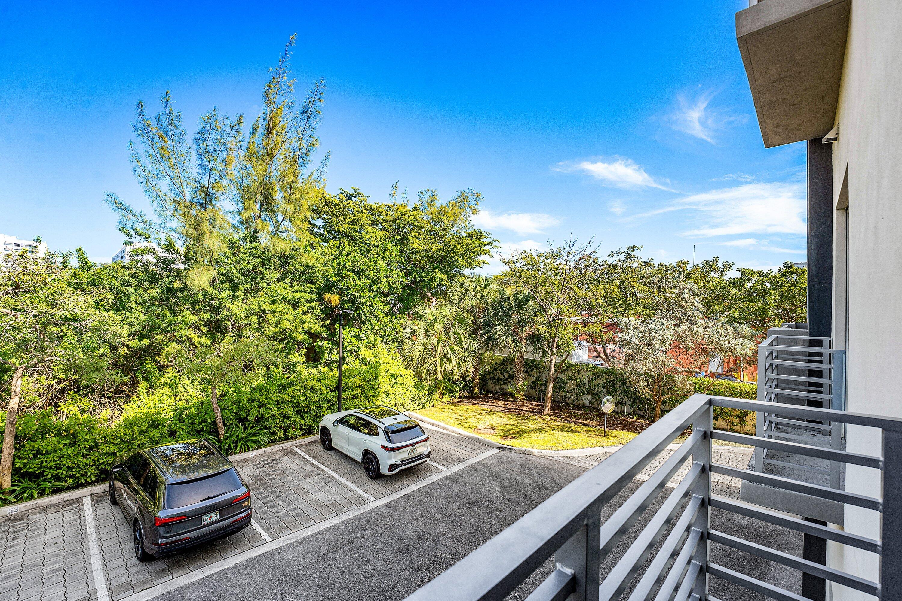 GALLERIA LOFTS CONDO - Residential Lease