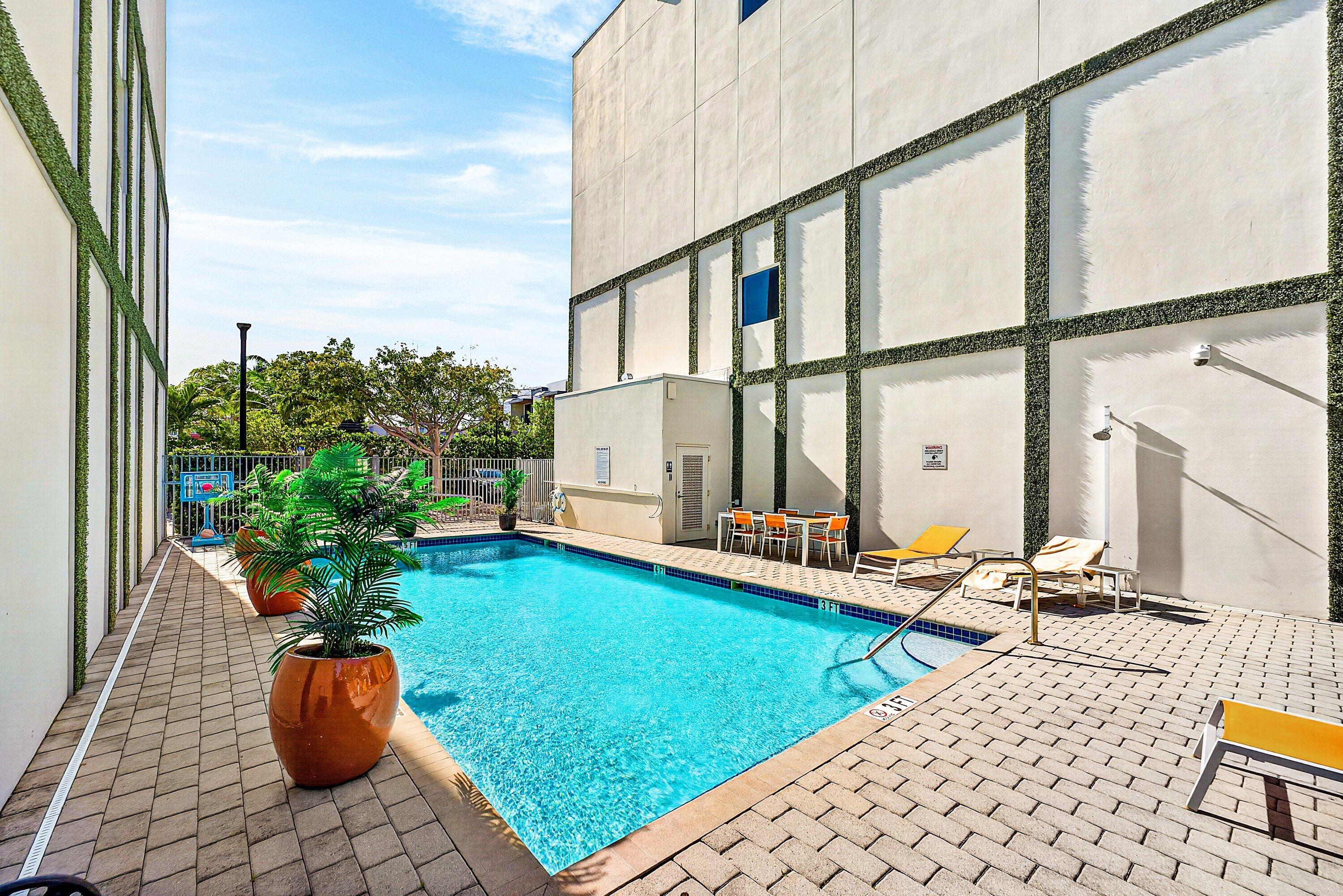 GALLERIA LOFTS CONDO - Residential Lease