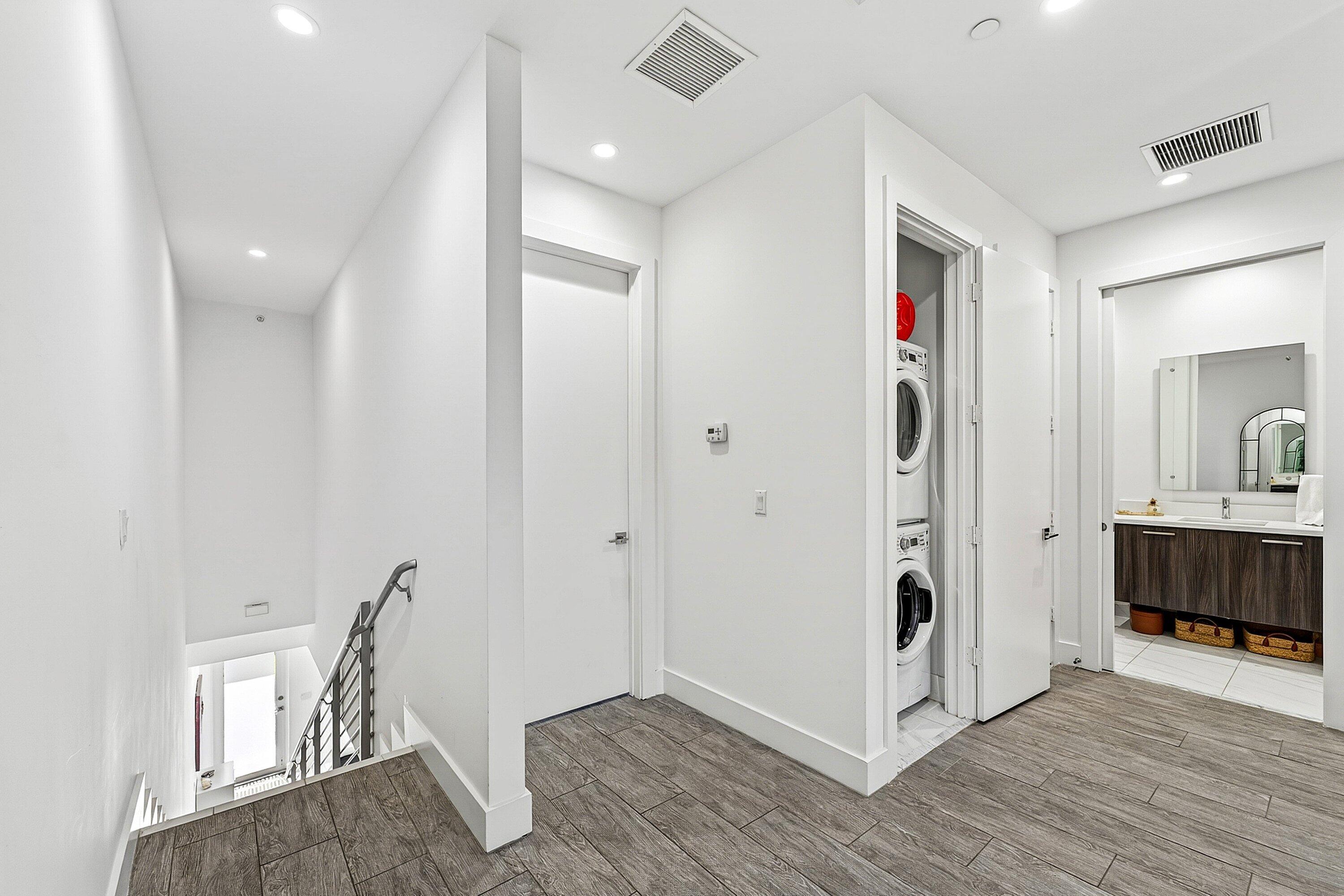 GALLERIA LOFTS CONDO - Residential Lease