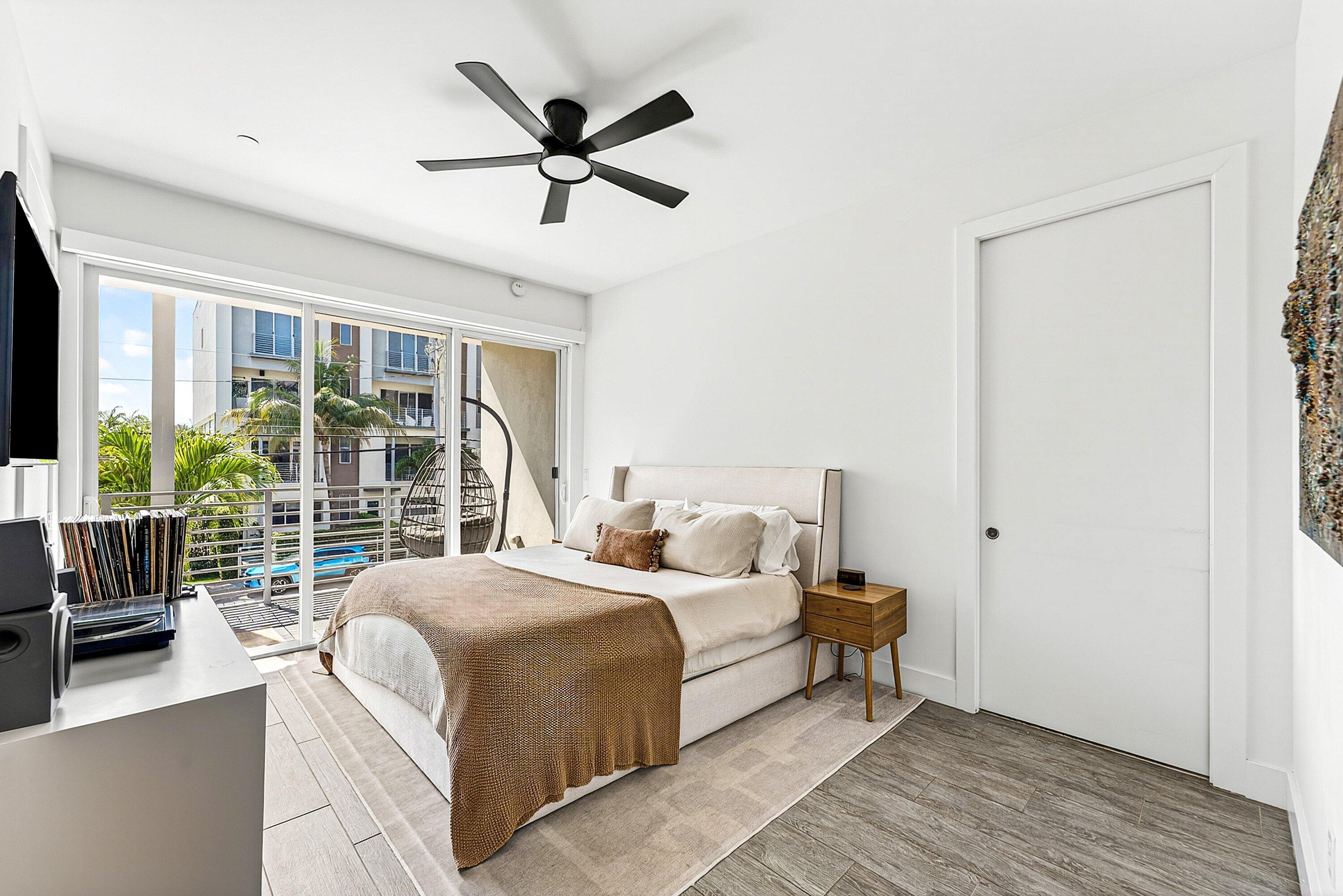 GALLERIA LOFTS CONDO - Residential Lease