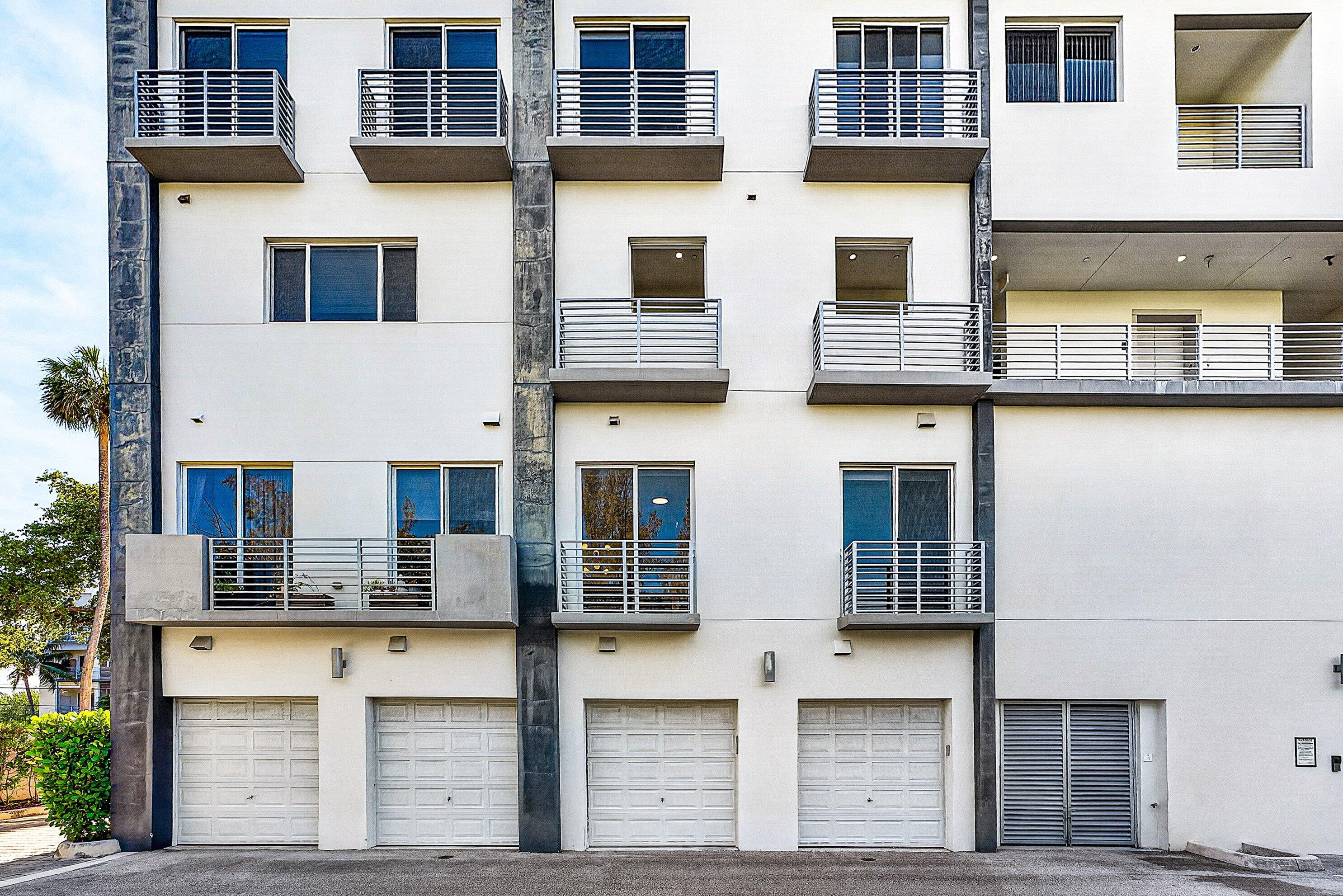 GALLERIA LOFTS CONDO - Residential Lease
