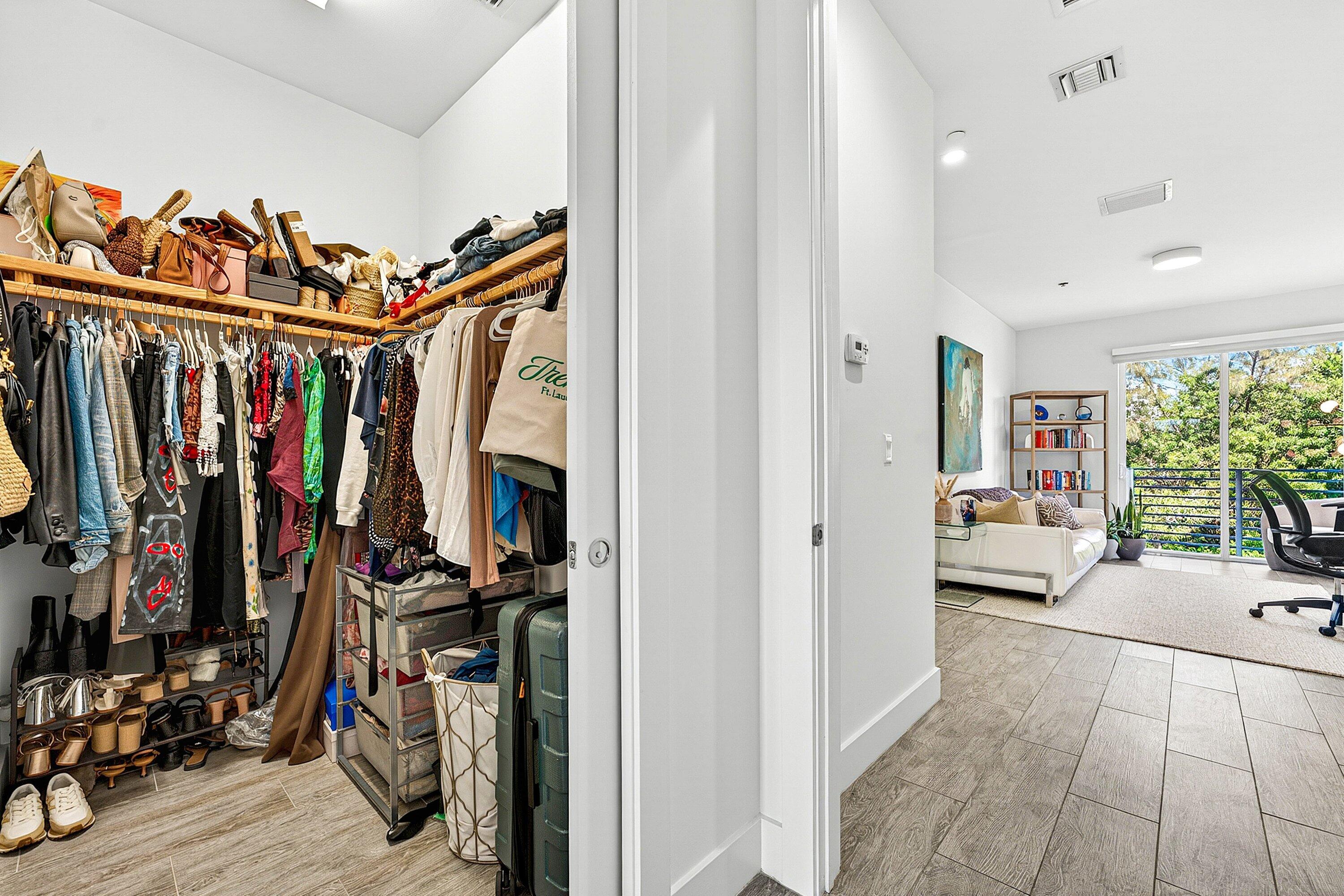 GALLERIA LOFTS CONDO - Residential Lease