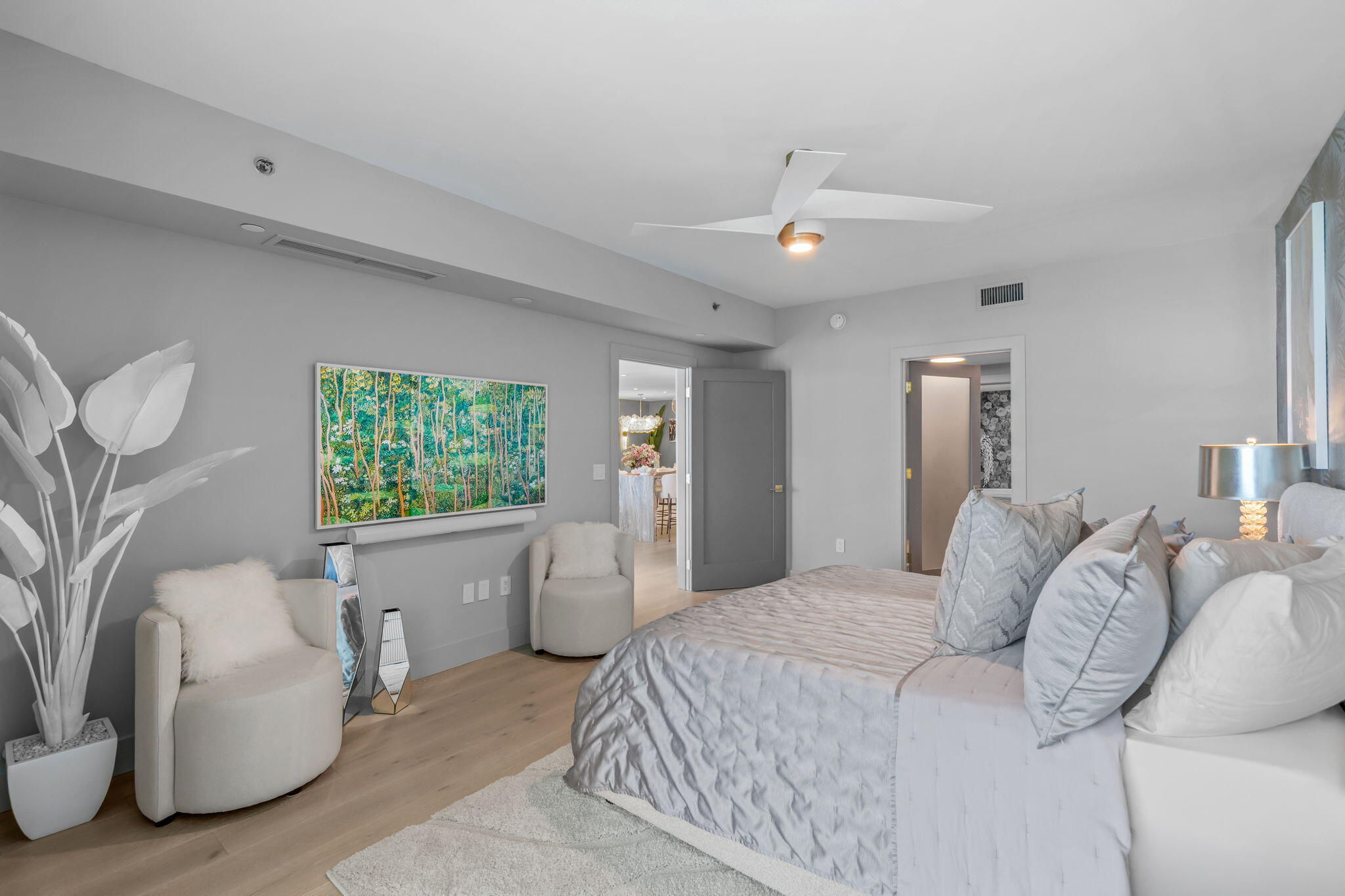 Las Olas beach Club - Residential