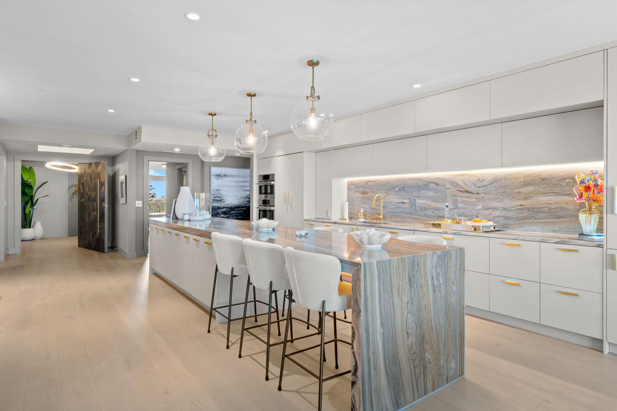 Las Olas beach Club - Residential