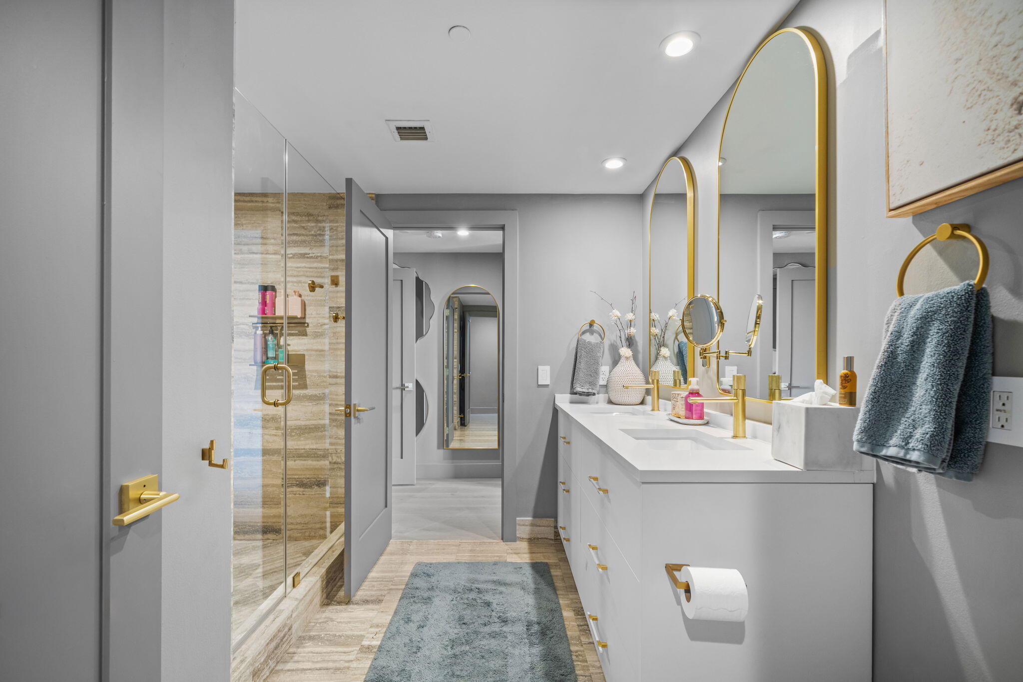 Las Olas beach Club - Residential