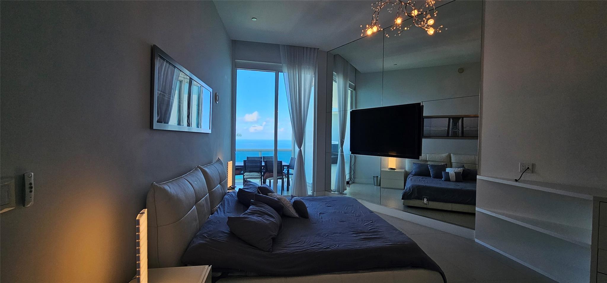 Trump Tower 2 - Residential