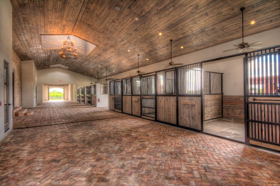 GRAND PRIX VILLAGE SOUTH - Residential