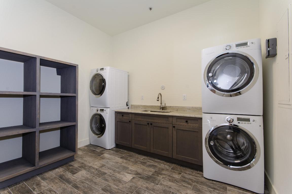 GRAND PRIX VILLAGE SOUTH - Residential