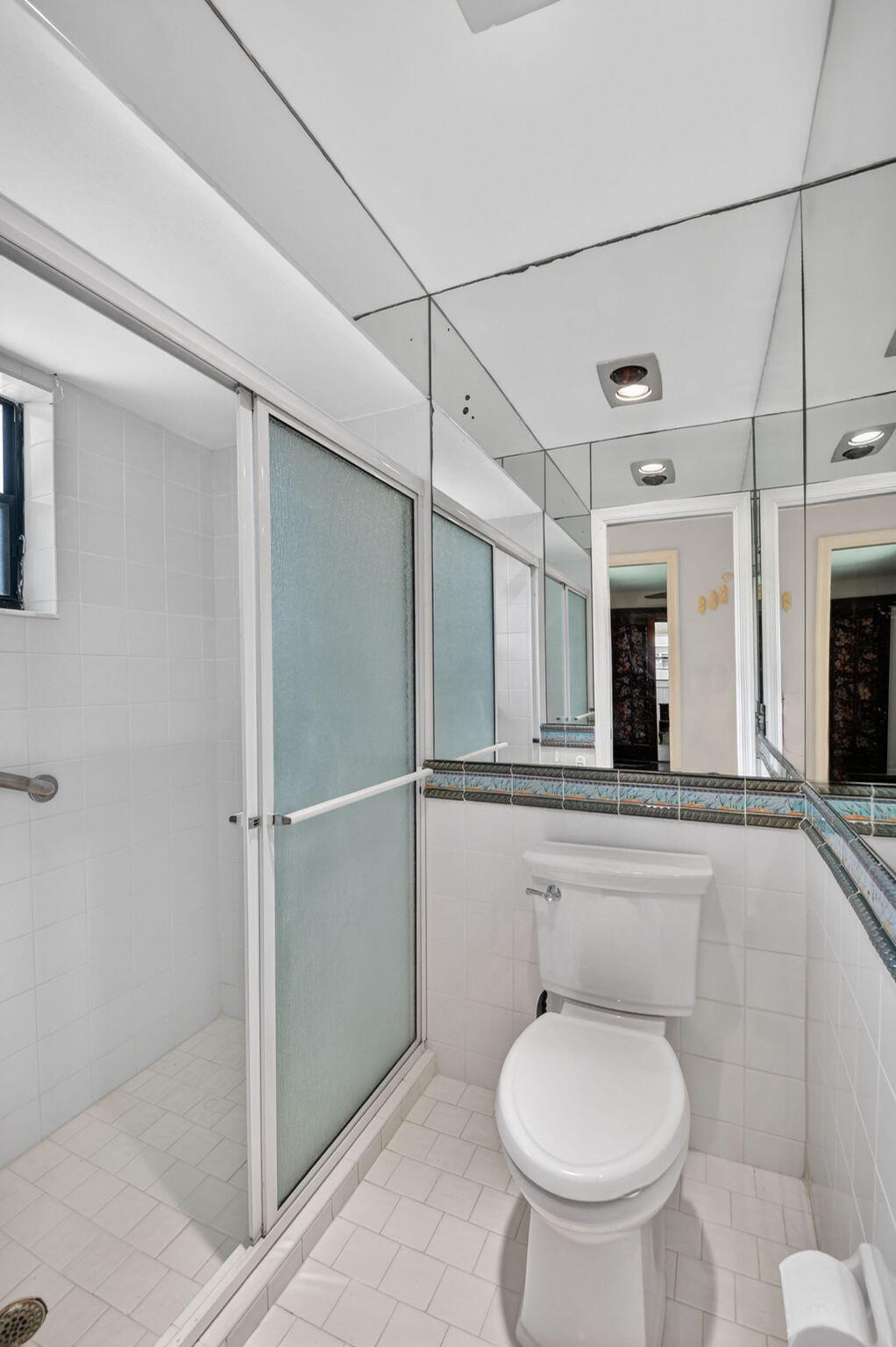 WOODED ACRES - Residential