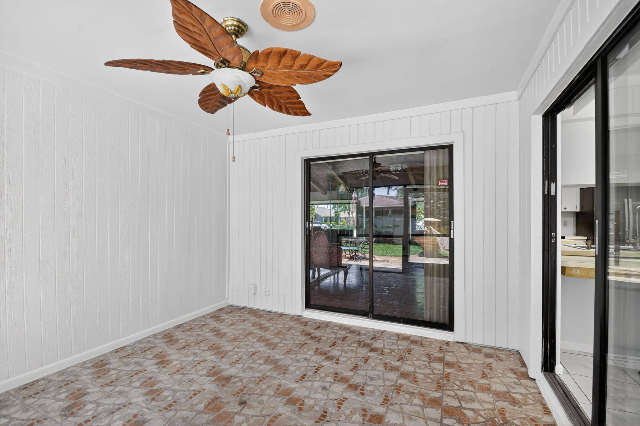 WOODED ACRES - Residential