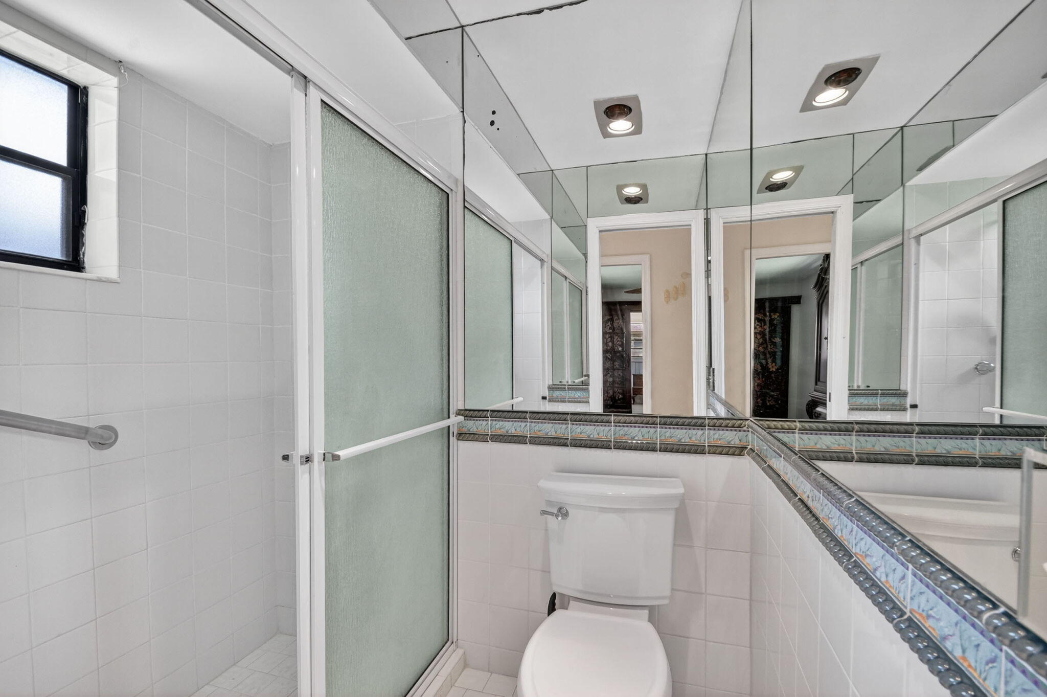 WOODED ACRES - Residential