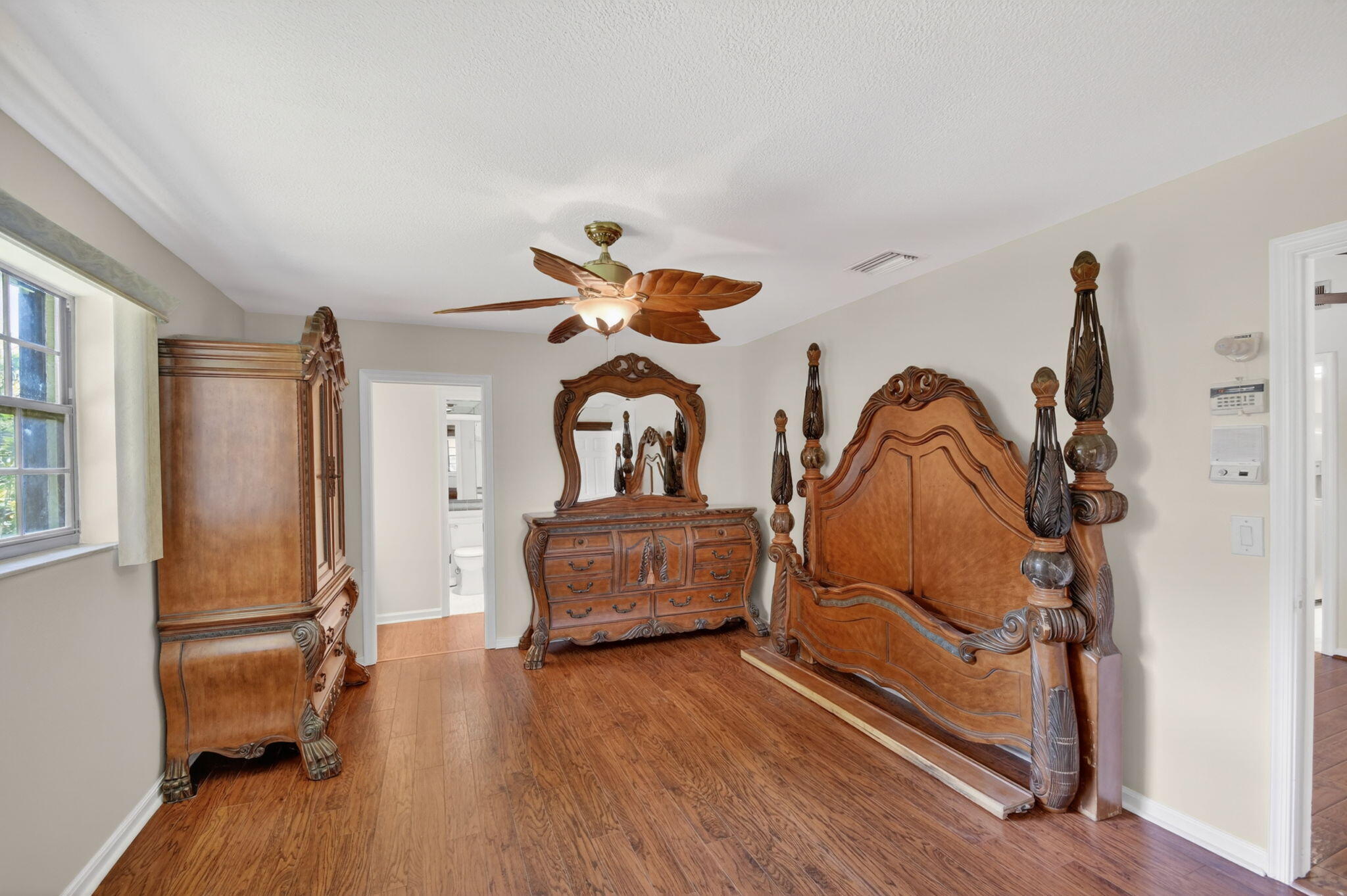 WOODED ACRES - Residential