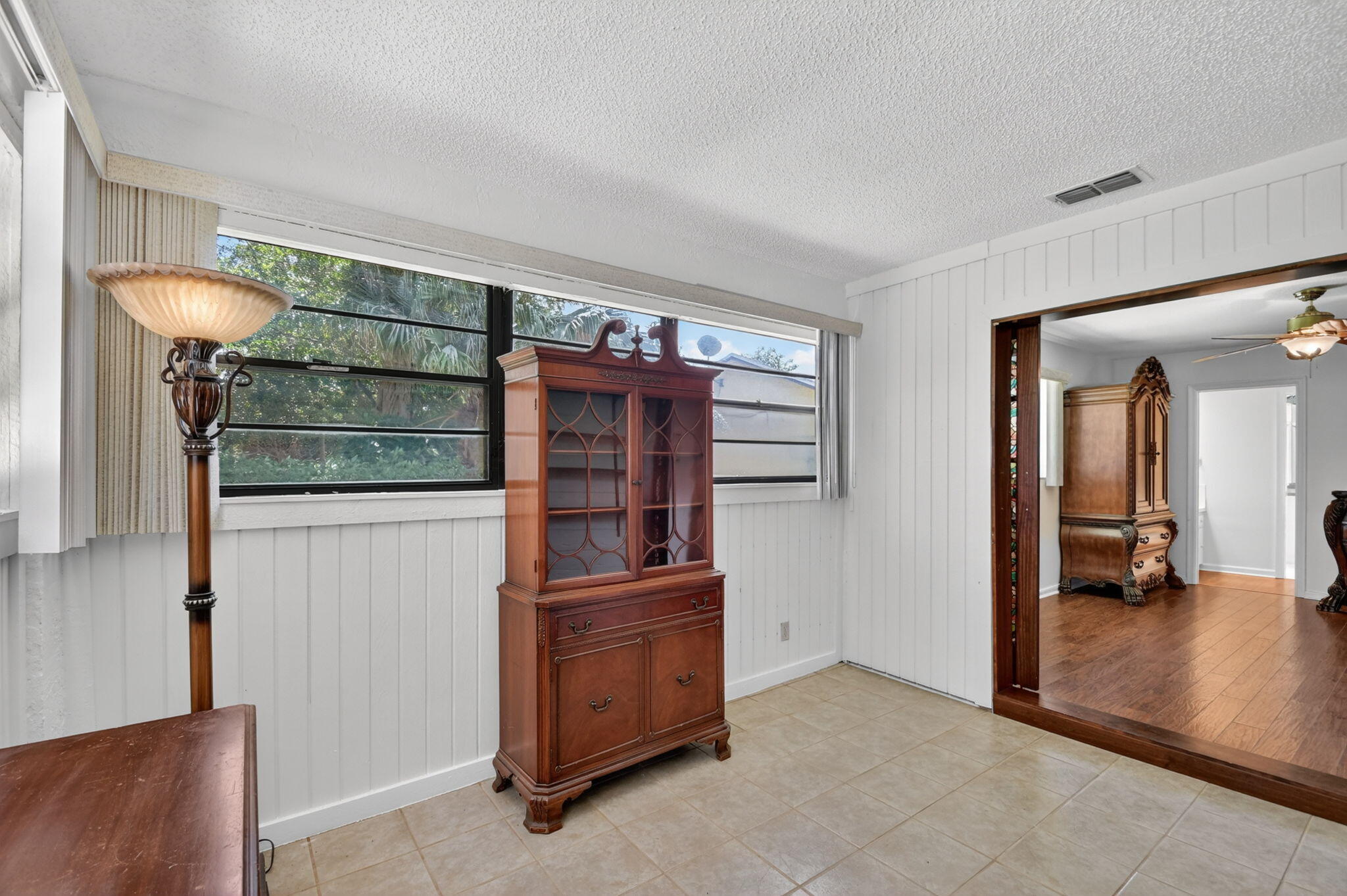 WOODED ACRES - Residential