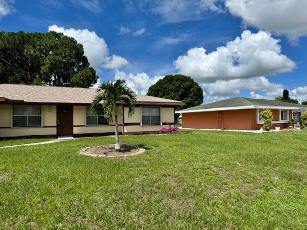 Photo of 632 SW Everett Court, Port Saint Lucie, FL 34953 (MLS # R11080817)