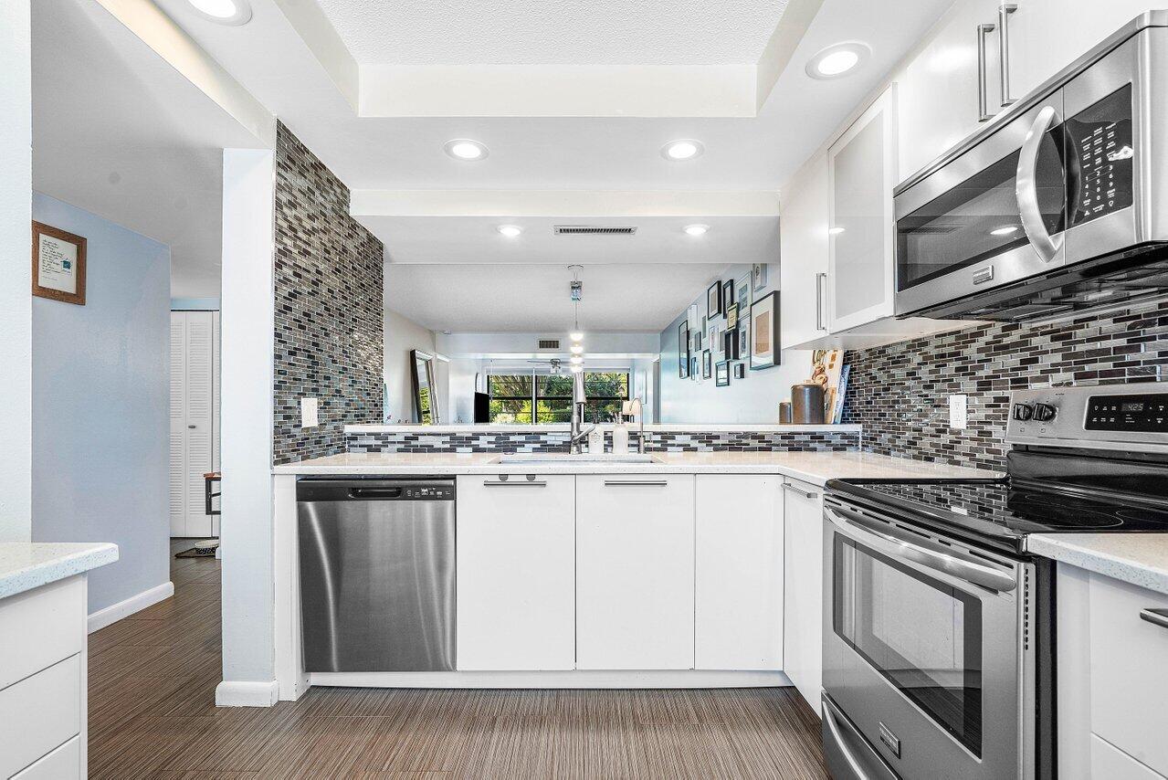 6121 Balboa Circle 103